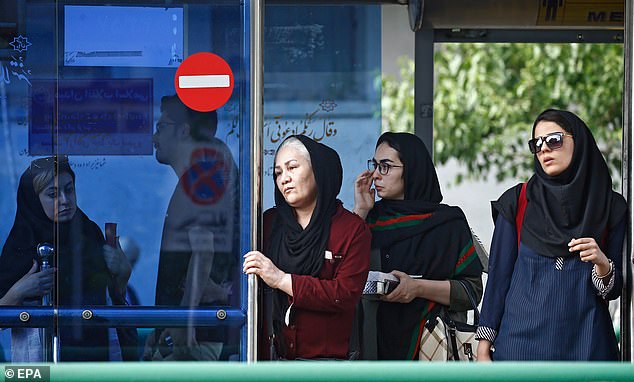 Iran Men Ordered not to Look at Women during Ramadan