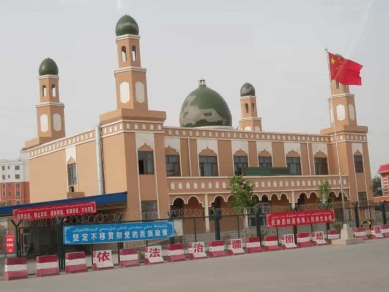 China Tearing Down Mosques, Investigation Says