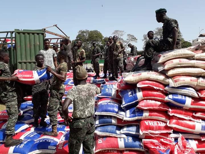 Army sends troops to McCarthy Square to load back COVID-19 foodstuff ahead of distribution exercise