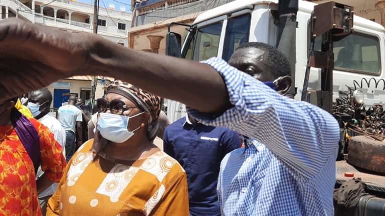 Banjul: Mayor Rohey Lowe surveys site of building collapse