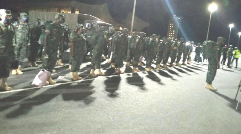 Breaking: Gambian troops get into rows as they get set to leave the country for Darfur