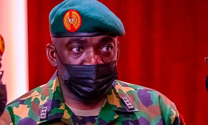 Nigeria buries army chief after air crash