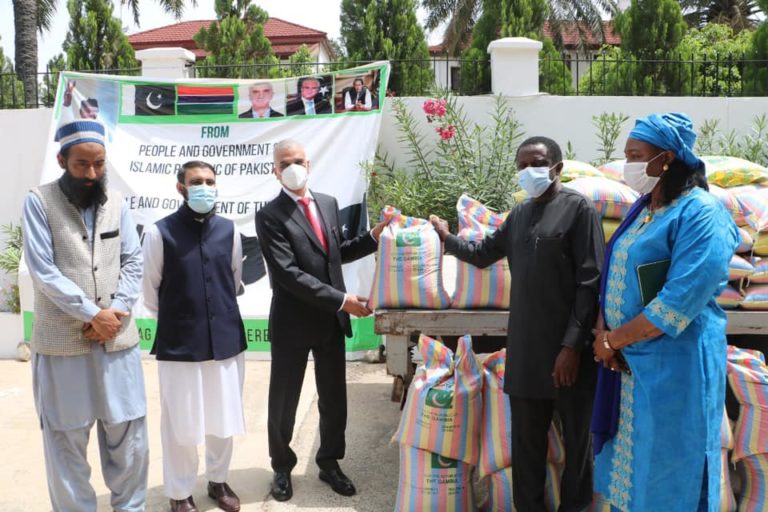 Pakistan donates rice to Gambia