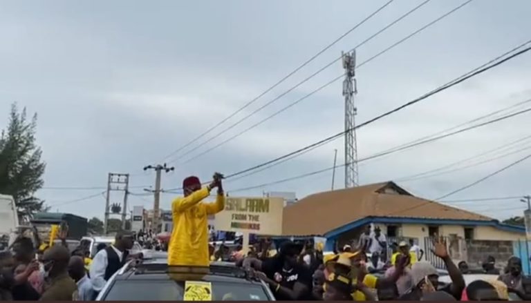 Darboe enters Badibou as supporters chant ‘Darboe who made Barrow president will also remove him’