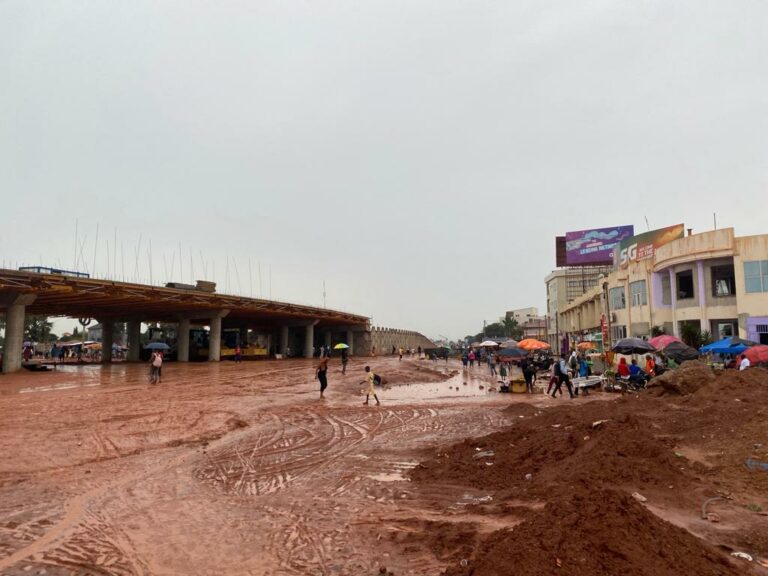 The Recent Two-day Heavy Downpour Has Significantly Disrupted Road Transportation In Affected Areas