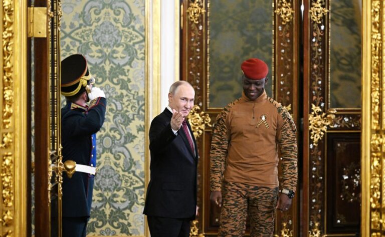 “Very glad to see you” – Putin Honors Traoré in Kremlin Meeting; Thanks 30,000 Burkinabè Who Aided Russia in WWII